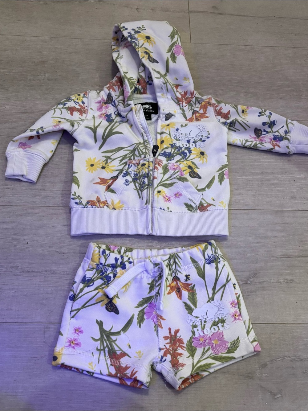 ROOTS floral 3-6 Months Baby Set